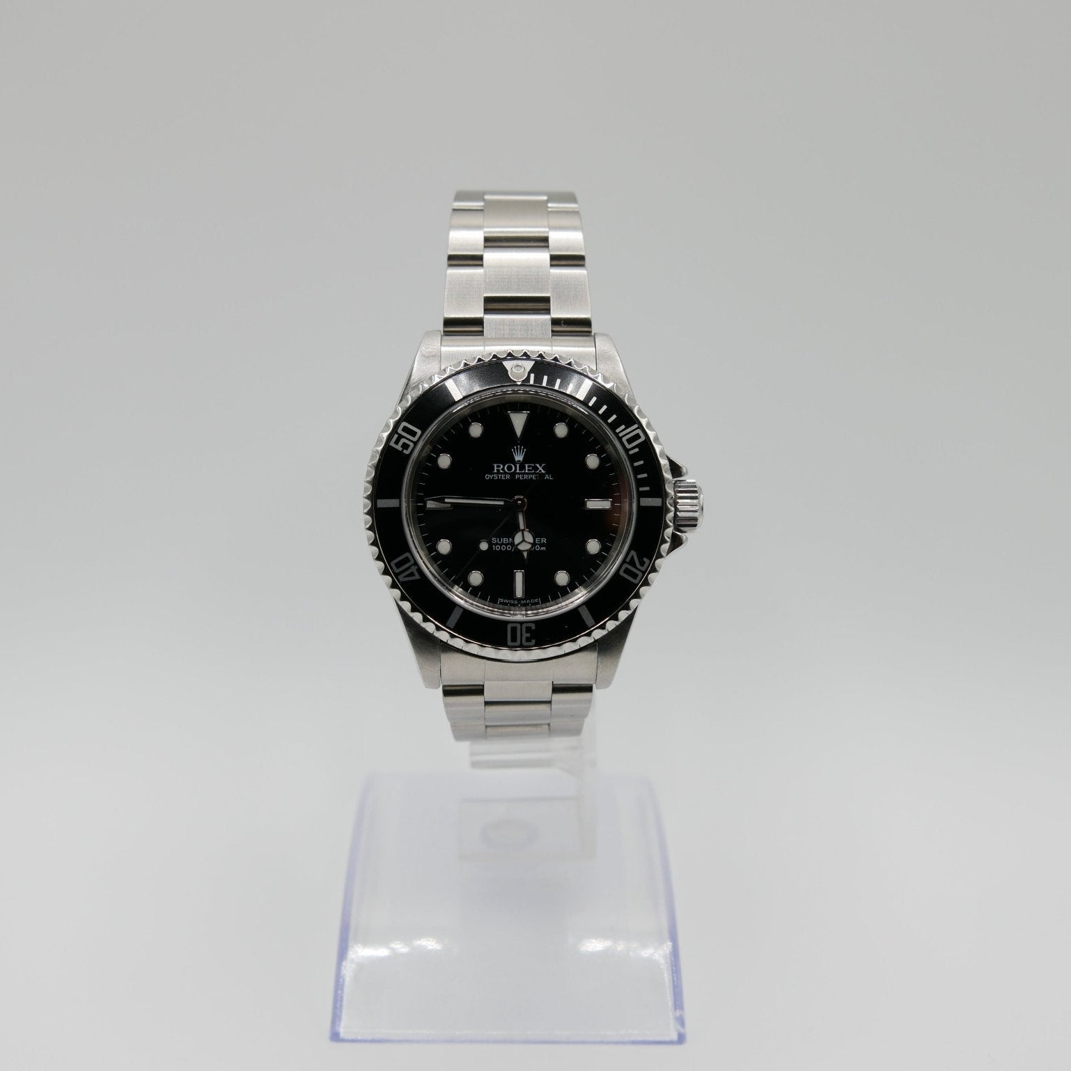 Rolex Submariner No Date 14060M-Box&Service Card-Frisch revidiert bei Rolex 10/2025 - 2 J-Garantie - YourNextWatch